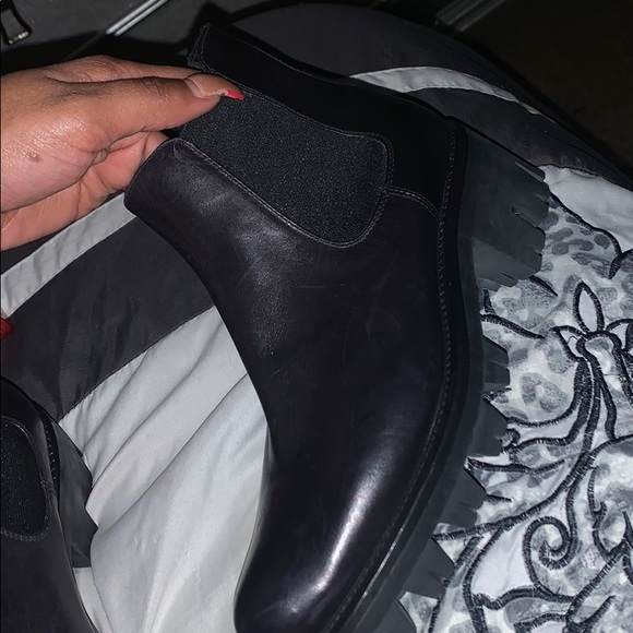 Prada booties - Picture 4 of 4